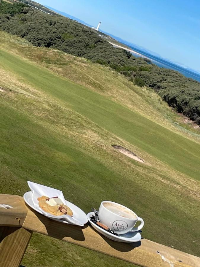 Golf View & Macintosh Restaurant Hotel Lossiemouth