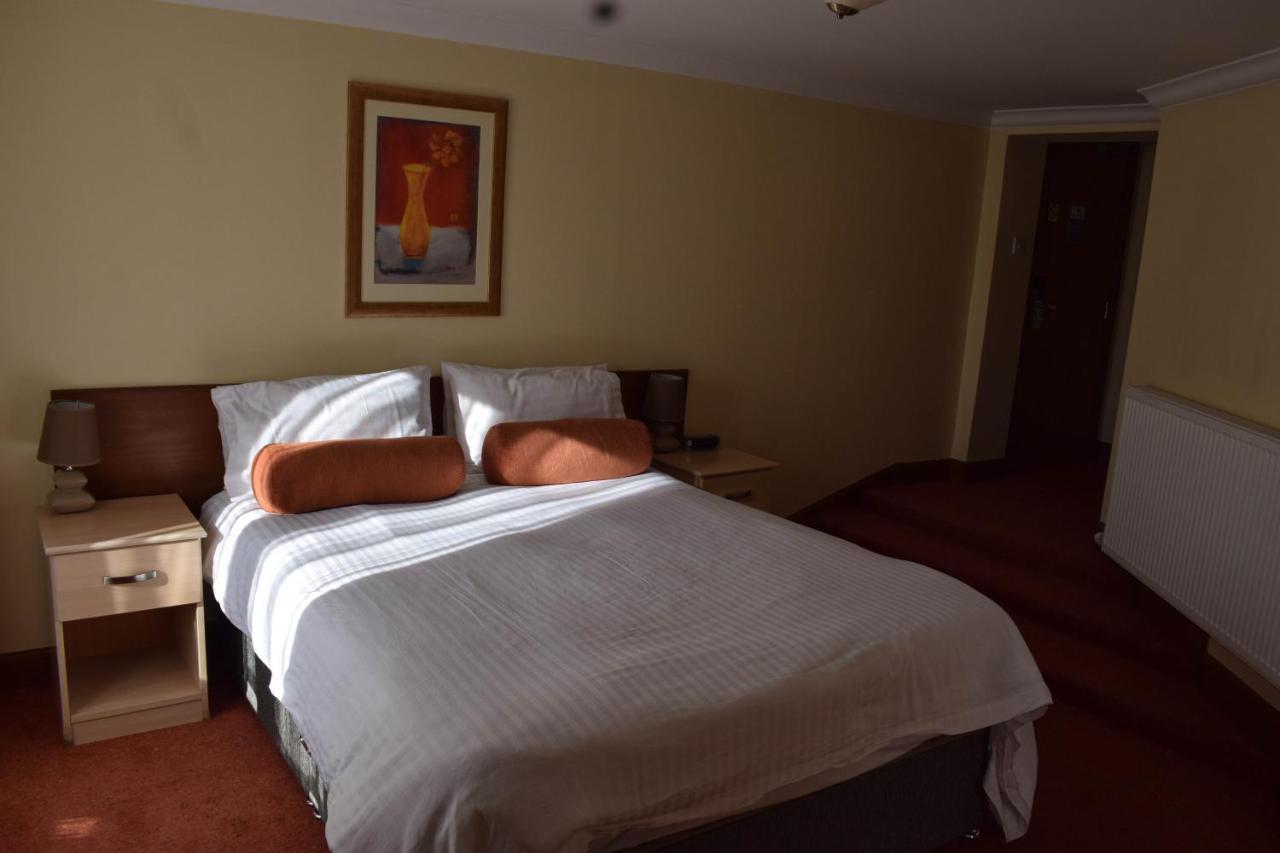 Hotel Golf View & Macintosh Restaurant